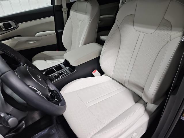 new 2025 Kia Sorento car, priced at $36,726