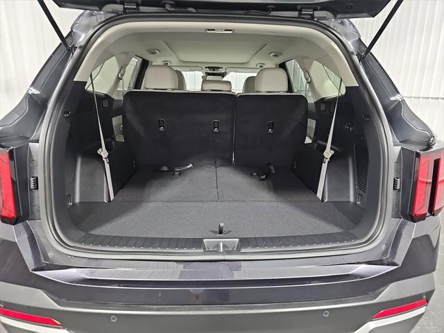 new 2025 Kia Sorento car, priced at $36,726