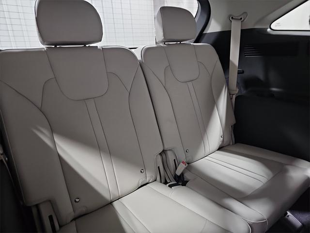 new 2025 Kia Sorento car, priced at $36,726