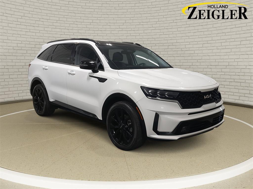 used 2023 Kia Sorento car, priced at $28,500