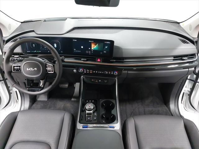 new 2026 Kia Carnival Hybrid car, priced at $53,447