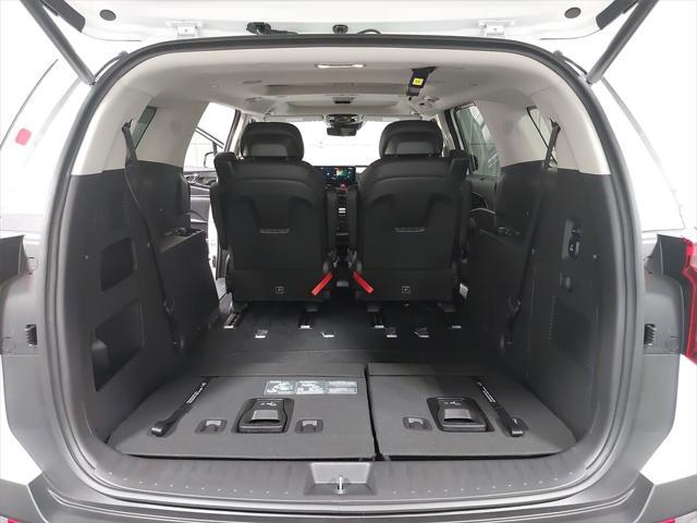 new 2026 Kia Carnival Hybrid car, priced at $53,447