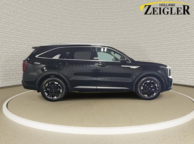 new 2025 Kia Sorento car, priced at $38,801