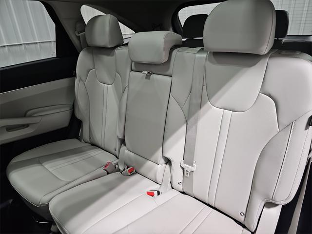 new 2025 Kia Sorento car, priced at $38,801
