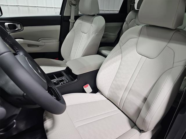 new 2025 Kia Sorento car, priced at $38,801