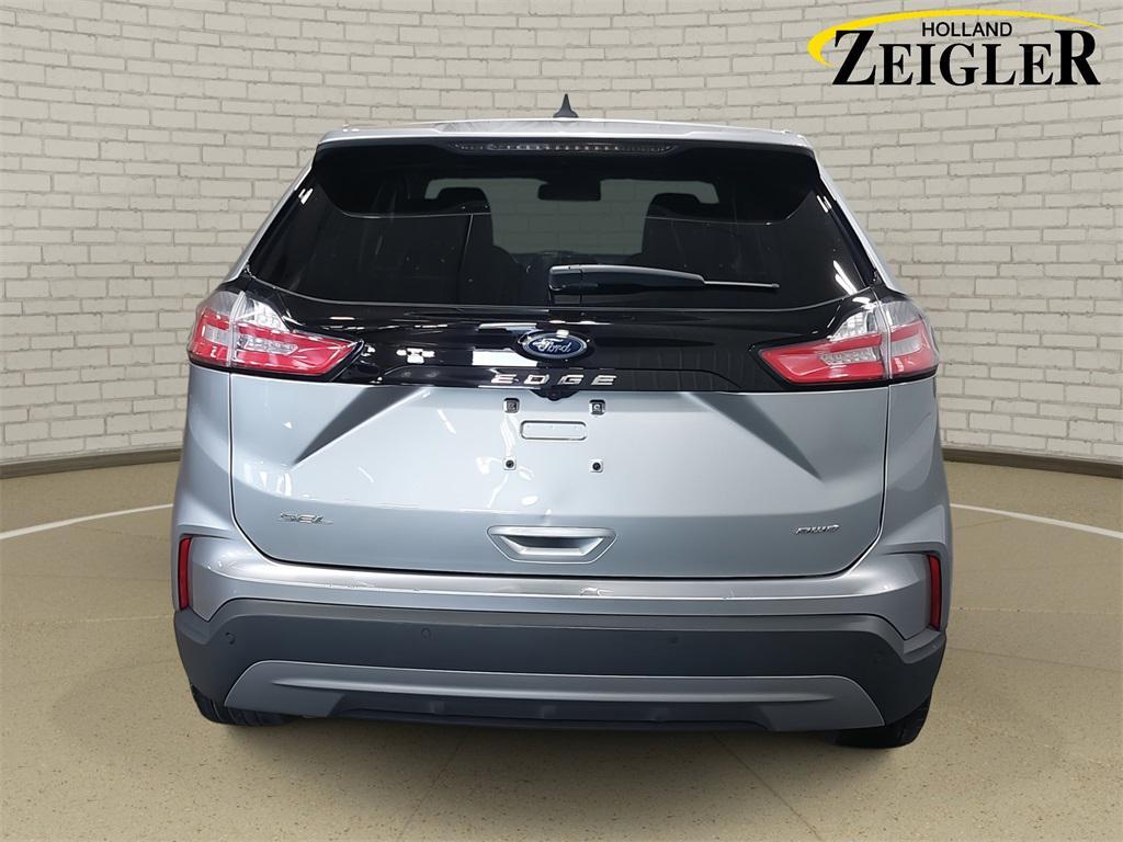 used 2024 Ford Edge car, priced at $22,500