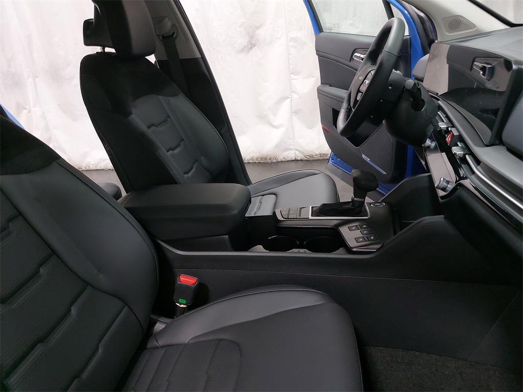 new 2026 Kia Sportage car, priced at $37,889