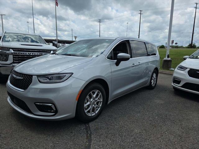 used 2023 Chrysler Pacifica car, priced at $26,500