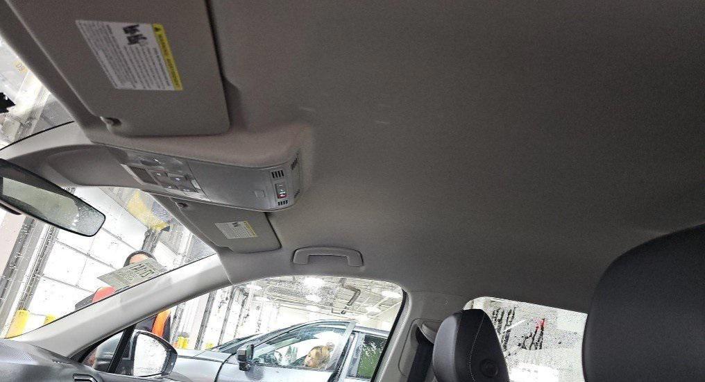 used 2024 Volkswagen Tiguan car, priced at $26,000