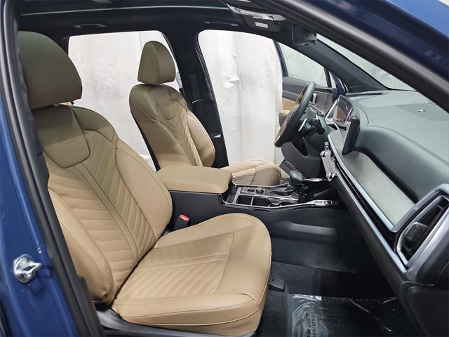 new 2025 Kia Sorento car, priced at $46,302