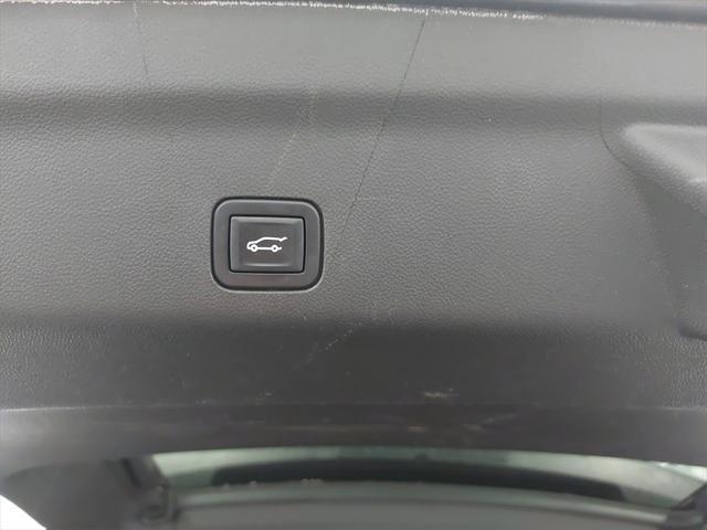 used 2022 GMC Yukon car, priced at $53,000