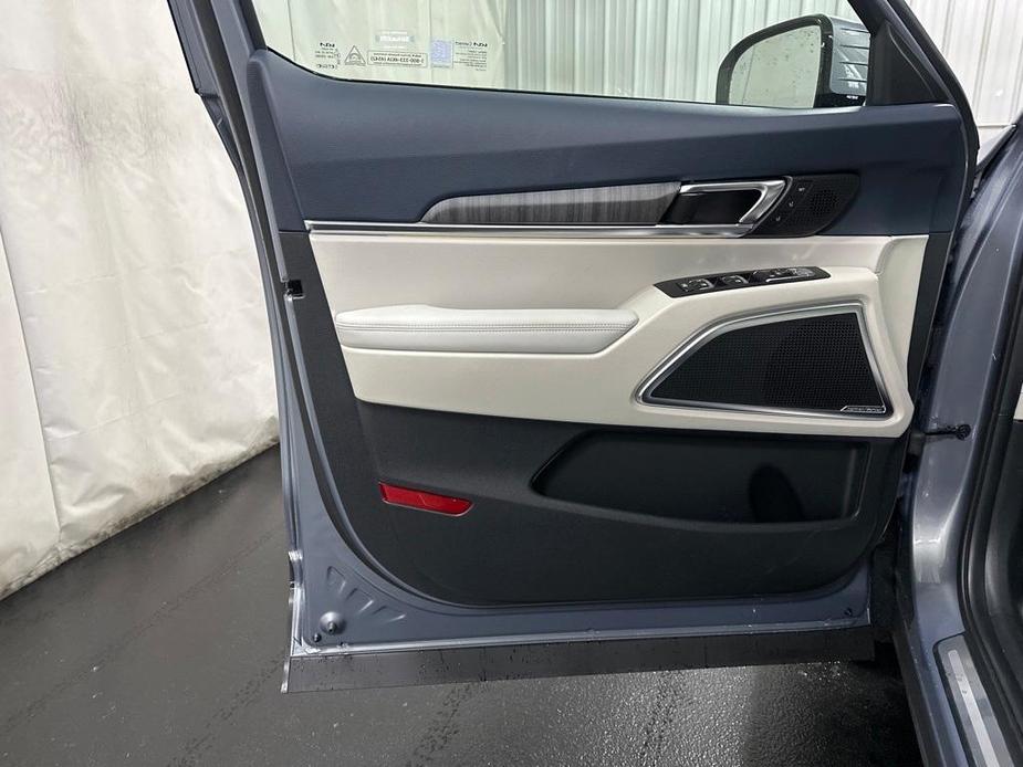 new 2024 Kia Telluride car, priced at $51,392