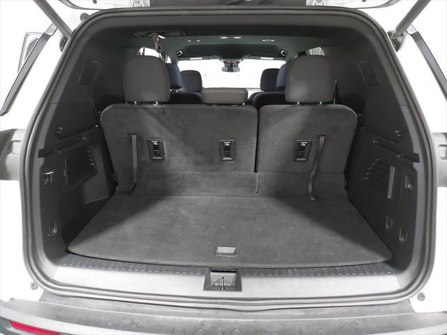 used 2024 Chevrolet Traverse car, priced at $40,000