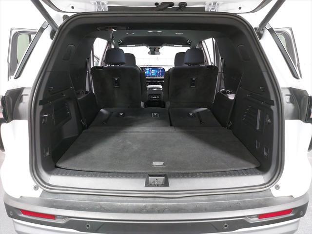 used 2024 Chevrolet Traverse car, priced at $40,000