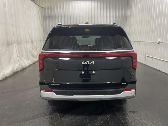 new 2025 Kia Carnival Hybrid car, priced at $43,548