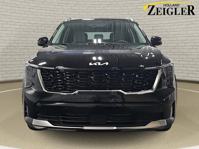 new 2025 Kia Sorento car, priced at $35,995