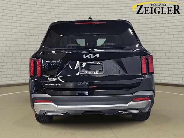 new 2025 Kia Sorento car, priced at $35,995
