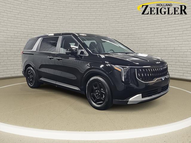 new 2025 Kia Carnival car, priced at $39,850