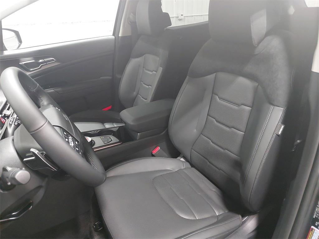 new 2026 Kia Sportage Hybrid car, priced at $42,027