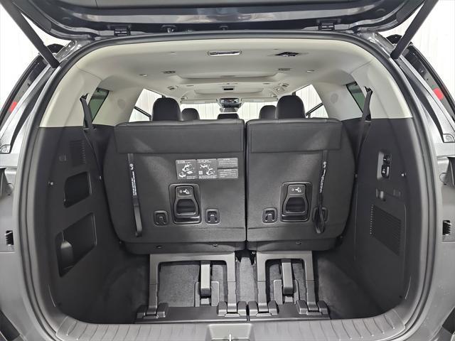 new 2025 Kia Carnival Hybrid car, priced at $48,849