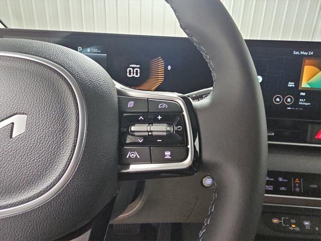 new 2025 Kia Carnival Hybrid car, priced at $44,256