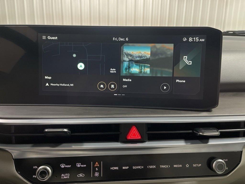 used 2025 Kia Sorento car, priced at $38,500