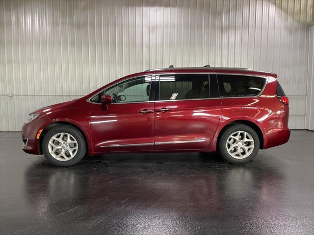 used 2017 Chrysler Pacifica car, priced at $12,595