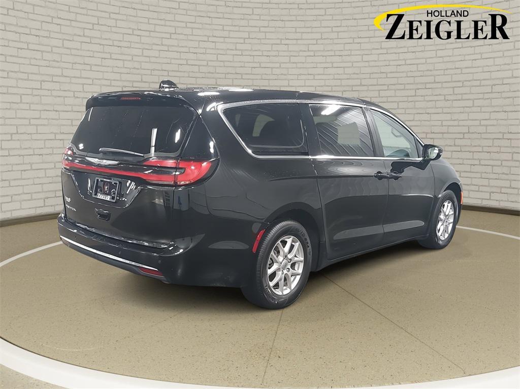 used 2025 Chrysler Pacifica car, priced at $32,500