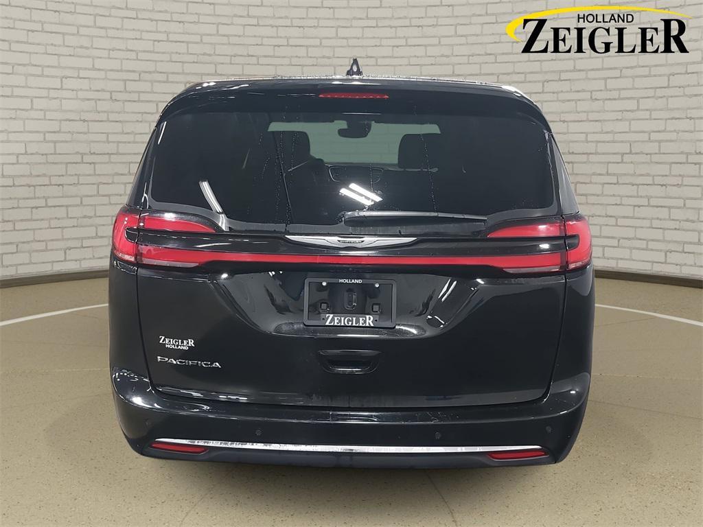 used 2025 Chrysler Pacifica car, priced at $32,500