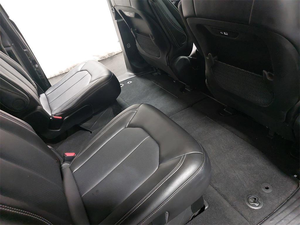 used 2025 Chrysler Pacifica car, priced at $32,500