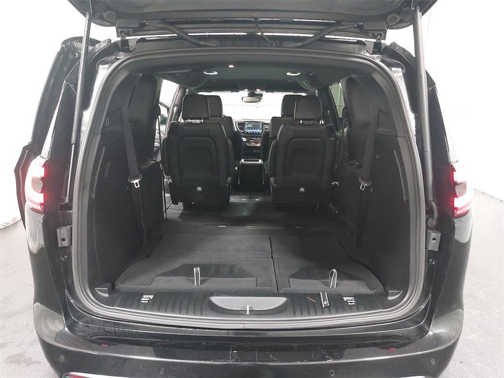 used 2025 Chrysler Pacifica car, priced at $32,500