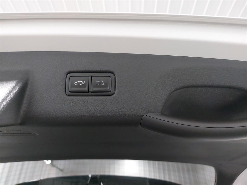 new 2026 Kia Carnival Hybrid car, priced at $53,108