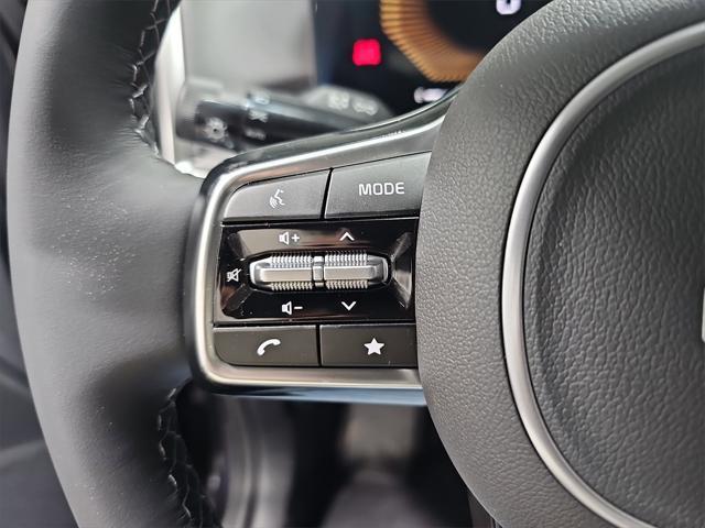 new 2025 Kia Sorento car, priced at $38,076