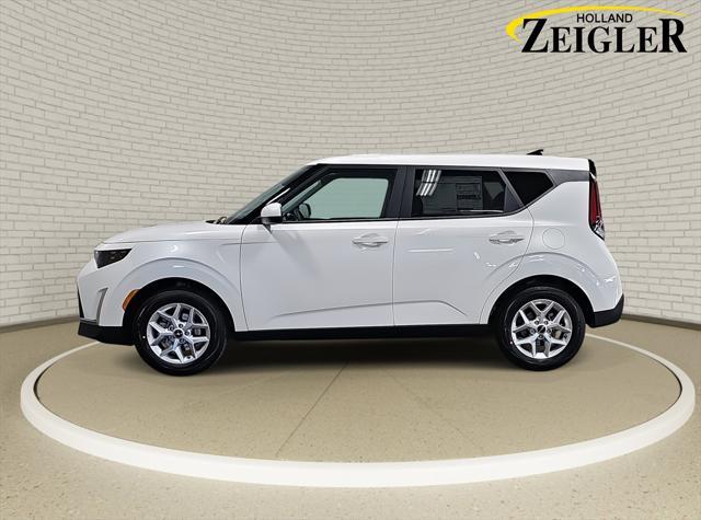 new 2025 Kia Soul car, priced at $22,007