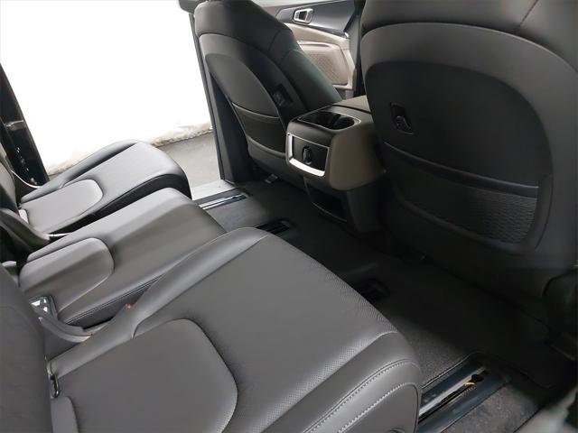 new 2026 Kia Carnival car, priced at $39,937