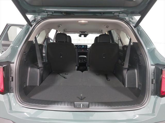 new 2025 Kia Sorento Hybrid car, priced at $41,094