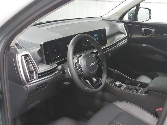 new 2025 Kia Sorento Hybrid car, priced at $41,094