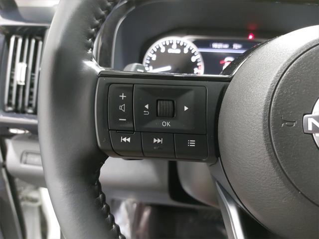 used 2022 Nissan Pathfinder car, priced at $28,500
