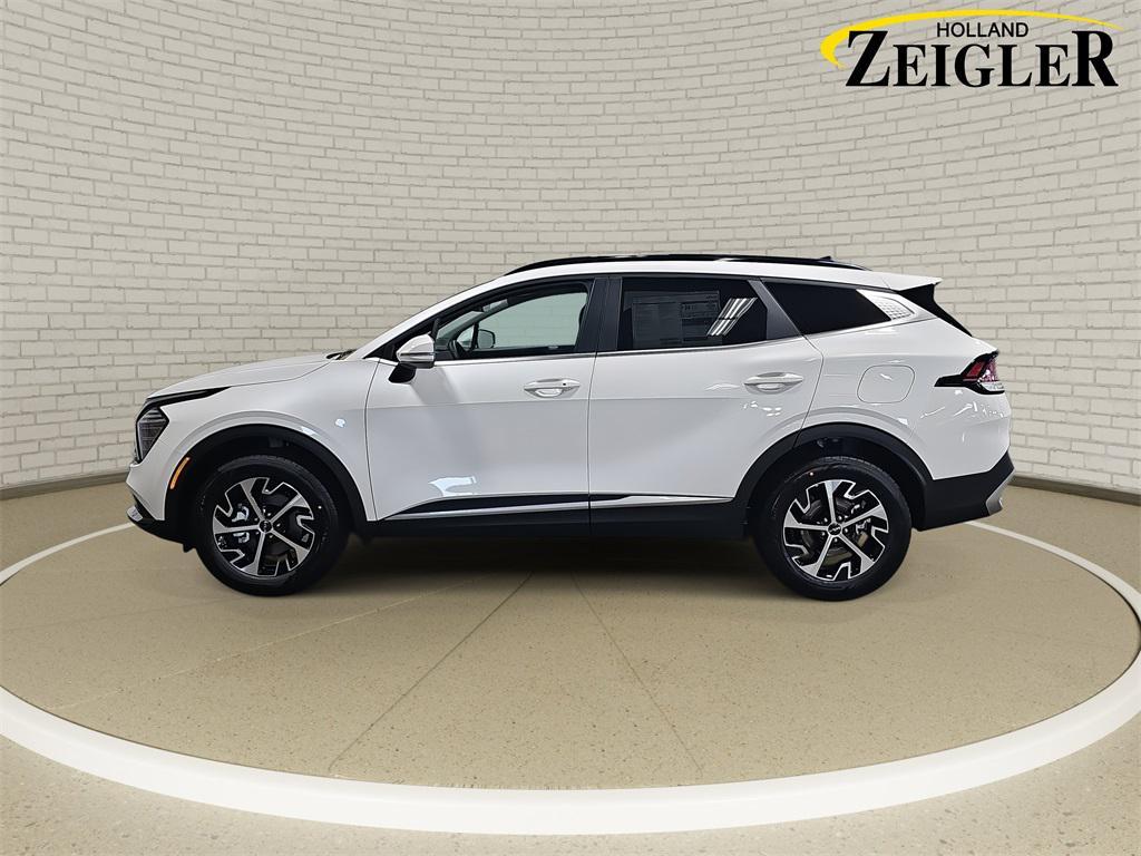 new 2025 Kia Sportage Hybrid car, priced at $35,573
