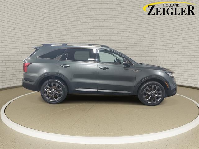 used 2023 Kia Sorento car, priced at $29,000