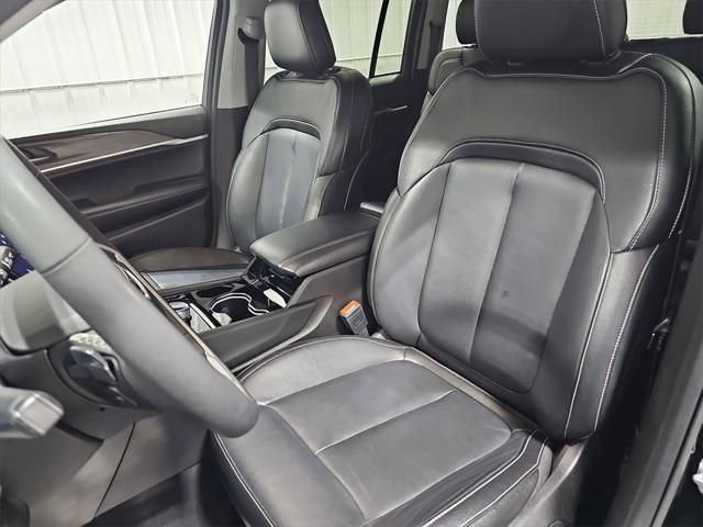 used 2023 Jeep Grand Cherokee car, priced at $34,264