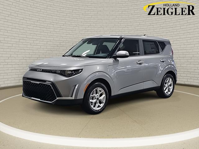 new 2025 Kia Soul car, priced at $22,560