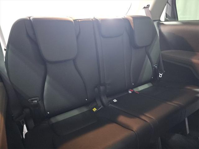 new 2025 Kia Carnival car, priced at $39,752