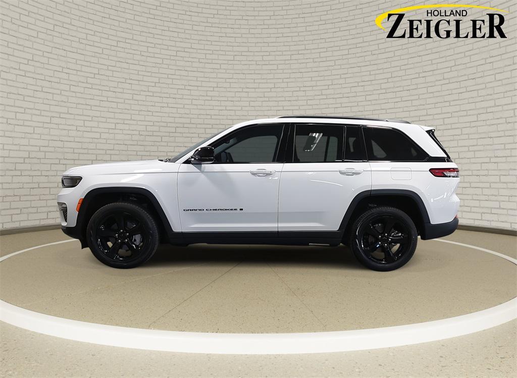 used 2024 Jeep Grand Cherokee car, priced at $40,000