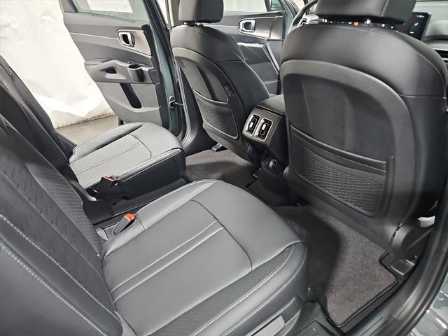 new 2025 Kia Sorento Hybrid car, priced at $40,786