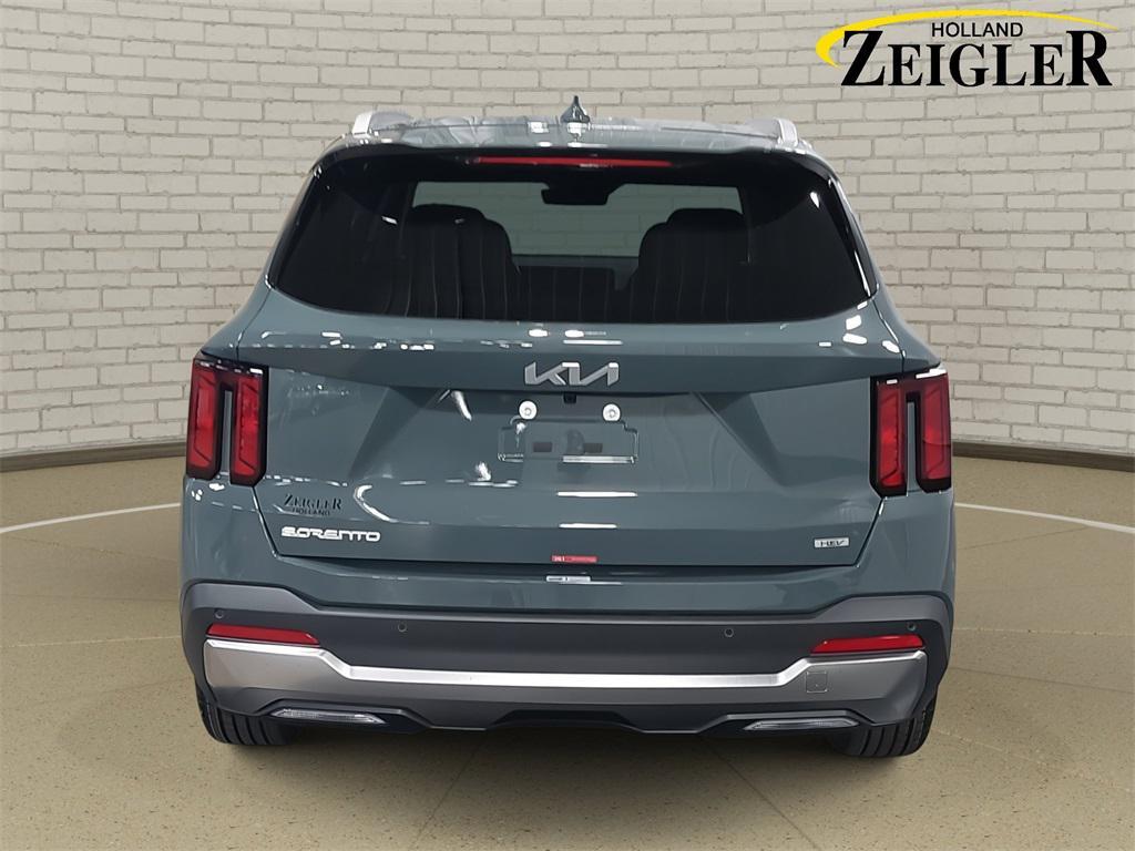 new 2025 Kia Sorento Hybrid car, priced at $40,786