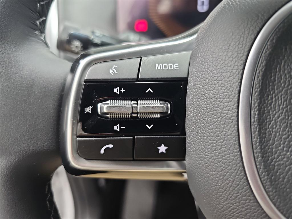 new 2025 Kia Sorento car, priced at $37,534