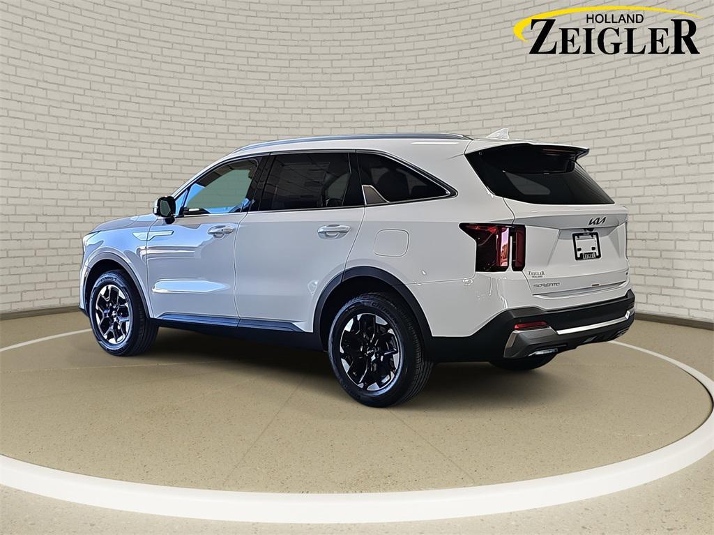 new 2025 Kia Sorento car, priced at $37,534