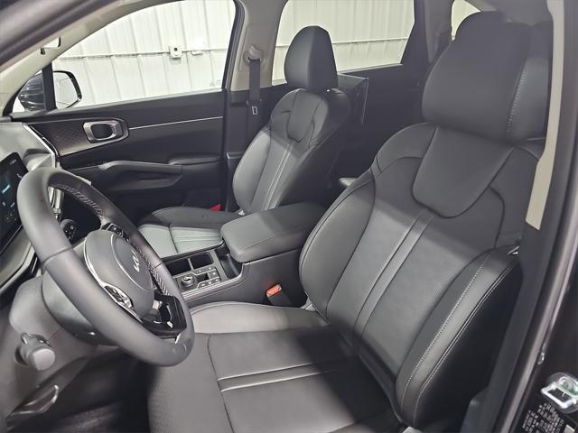 new 2025 Kia Sorento car, priced at $38,399