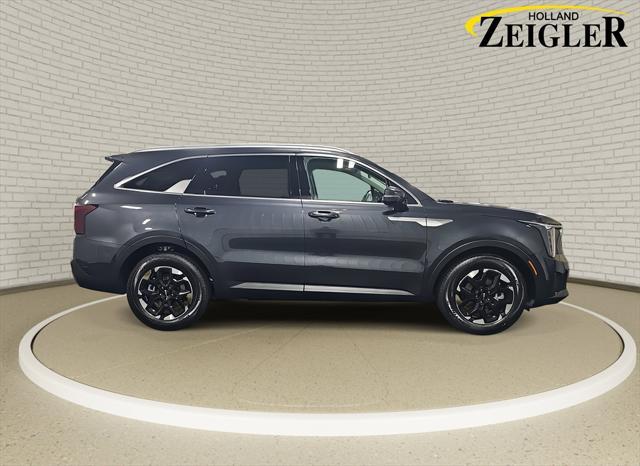 new 2025 Kia Sorento car, priced at $38,399